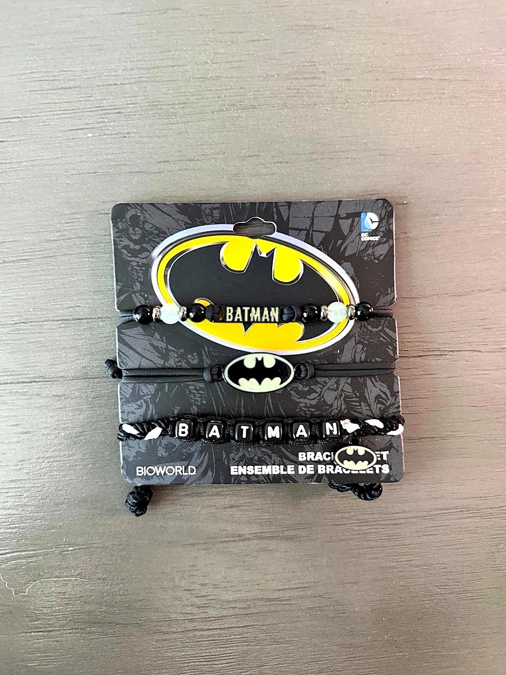 BioWorld Batman Ensemble de Bracelets Batman Bracelet Set NWT in Black & Yellow